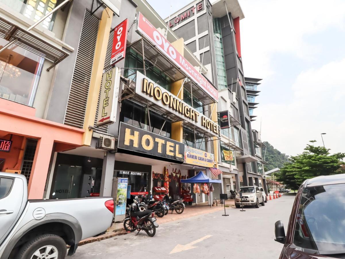 Oyo 89381 Moonnight Hotel Batu Caves Exterior foto